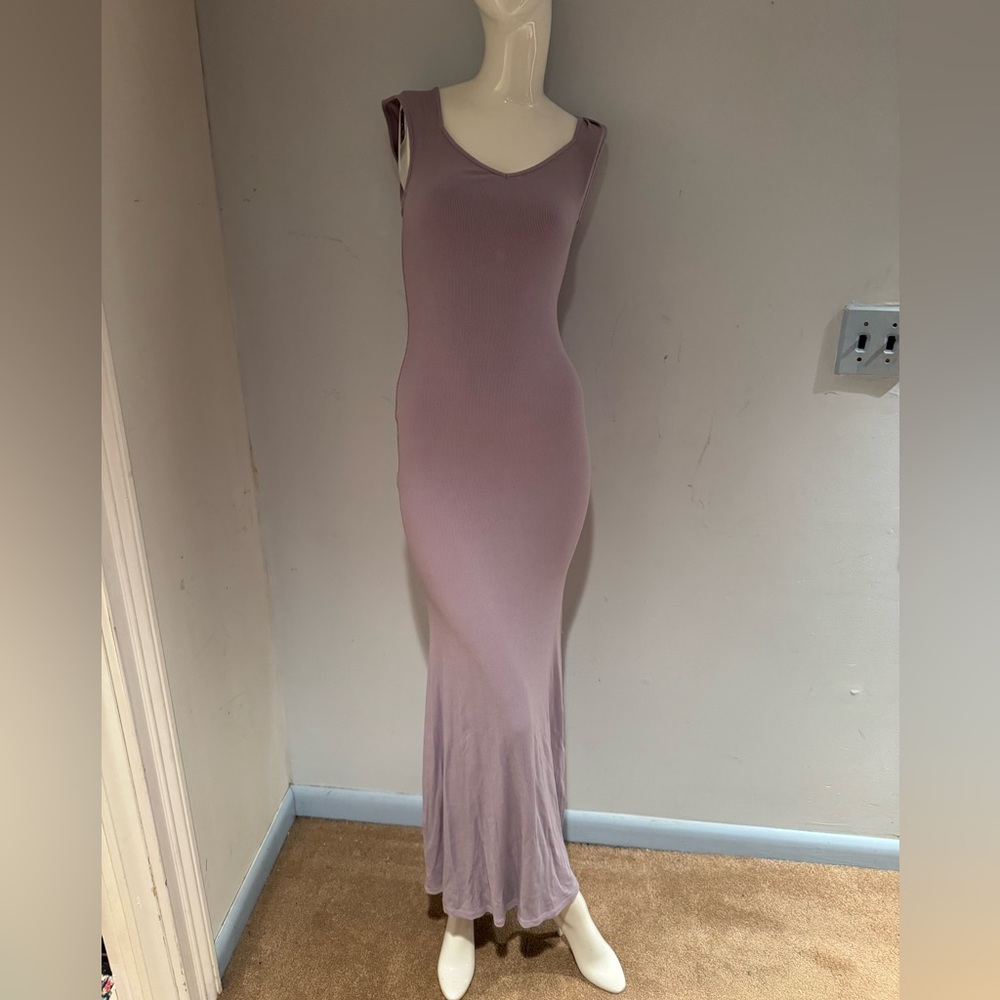 Lavender Reoria Sleeveless Bodycon Dress Size M NWT